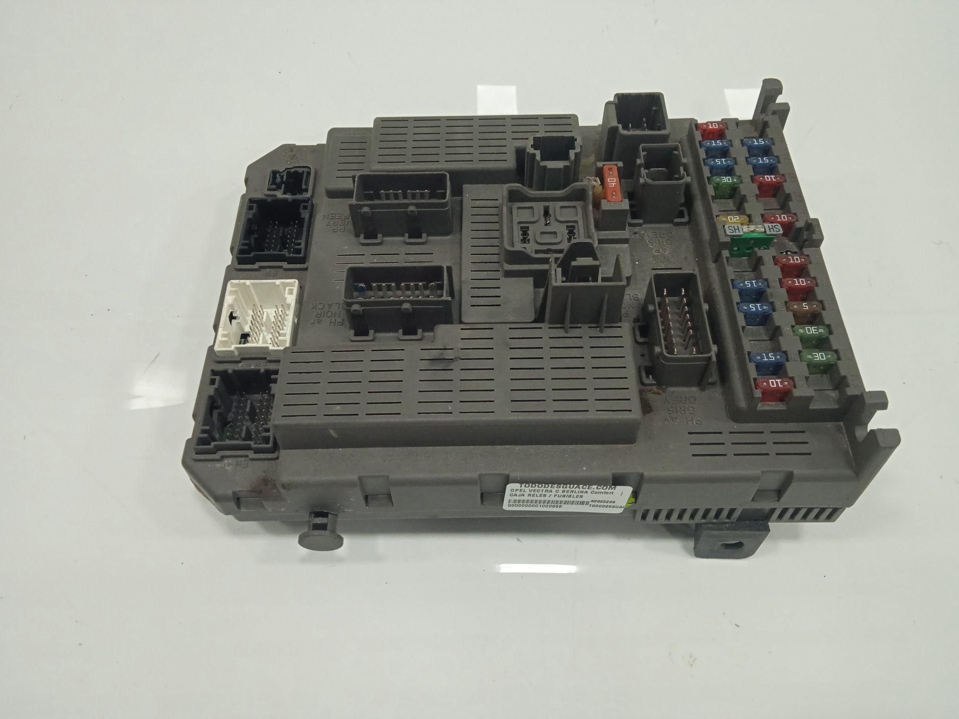 CAJA RELES / FUSIBLES OPEL VECTRA C BERLINA Comfort   |   02.02 - 12.05