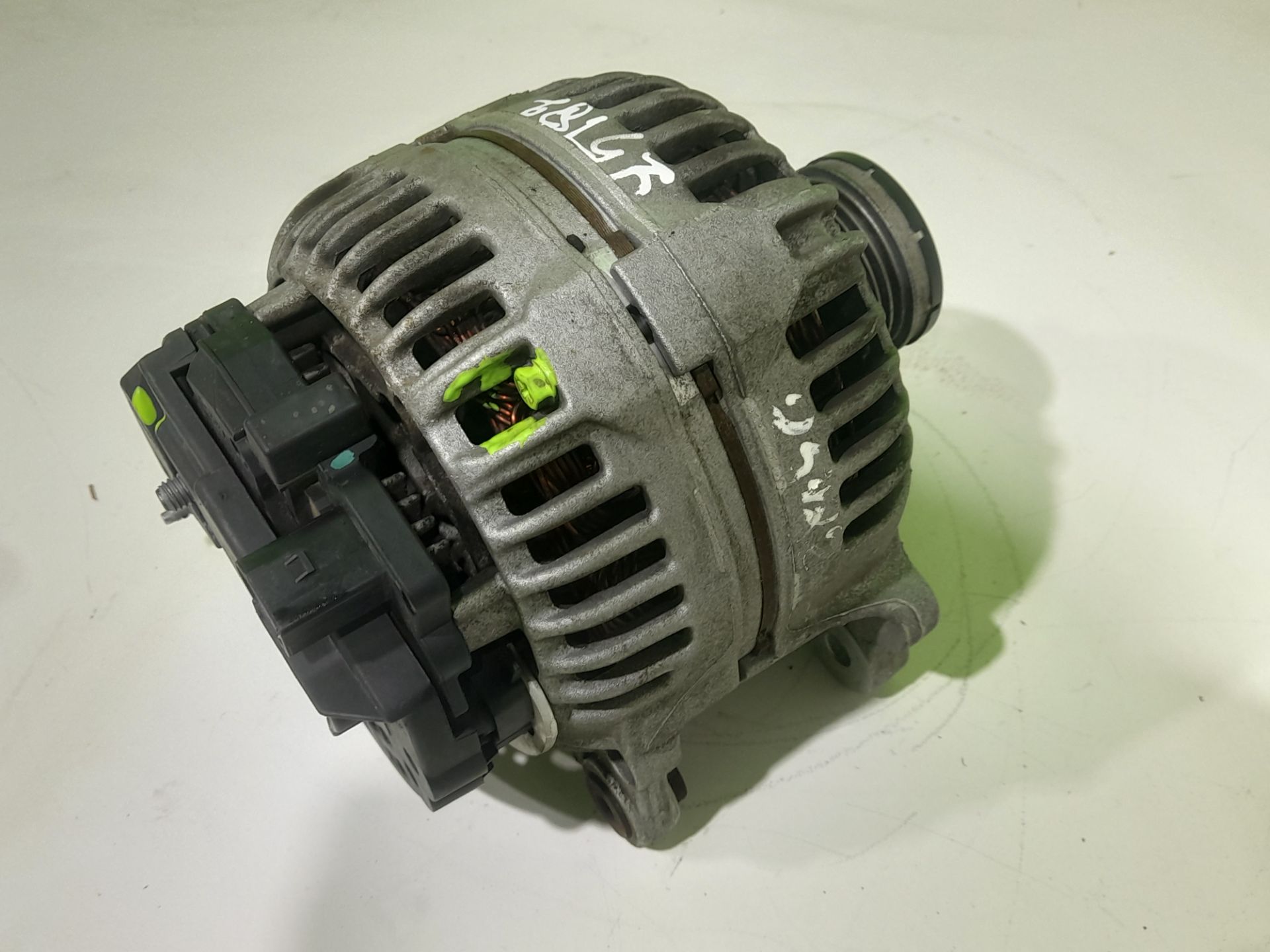 ALTERNADOR VOLKSWAGEN GOLF VI (5K1) Advance