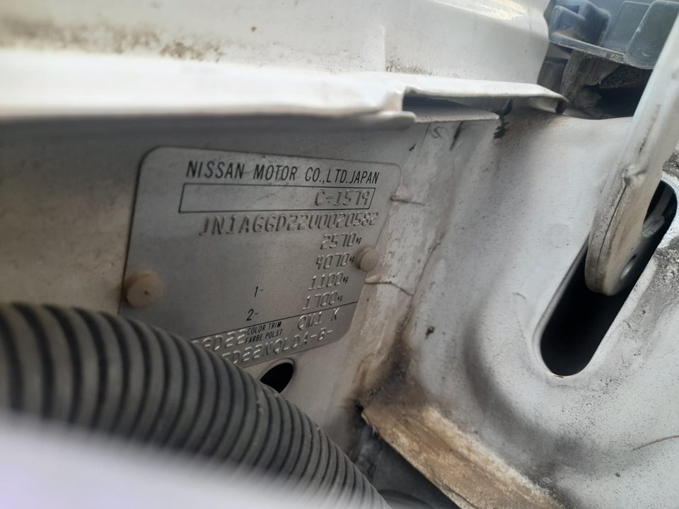 FARO DERECHO NISSAN PICK-UP (D22) Cabina simple Diesel