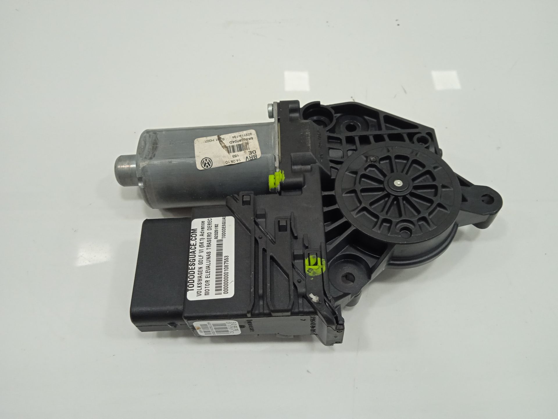 MOTOR ELEVALUNAS TRASERO DERECHO VOLKSWAGEN GOLF VI (5K1) Advance