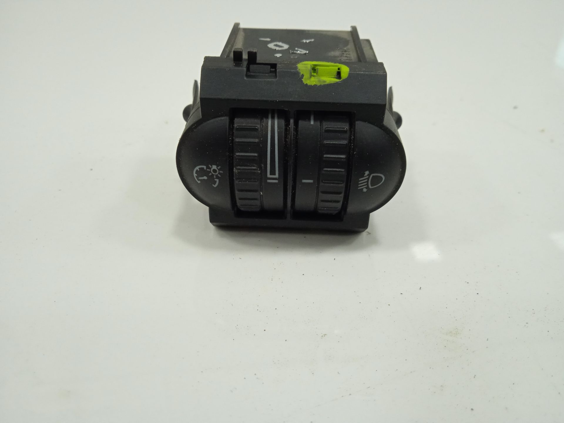 INTERRUPTOR REGULACION FAROS VOLKSWAGEN GOLF VI (5K1) Advance