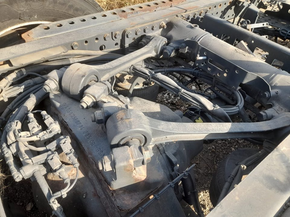 GRUPO TRASERO MERCEDES-BENZ ACTROS BM 963.XXX 2-ACHSER 18XX 4x2 Sattelzugmaschine L BigSpace