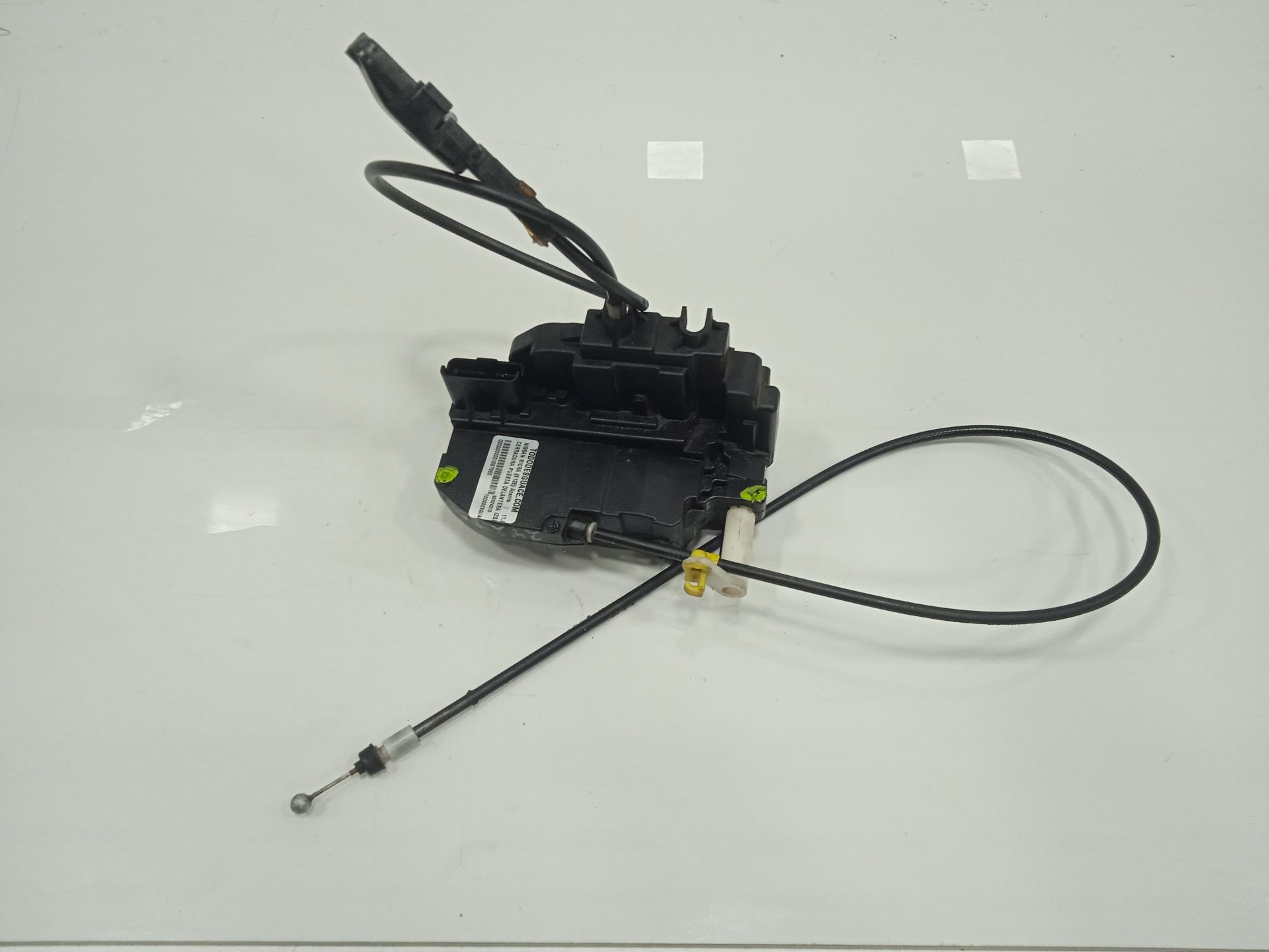 CERRADURA PUERTA DELANTERA IZQUIERDA