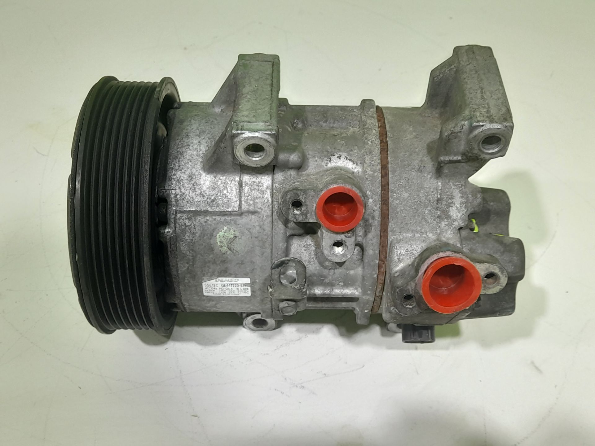 COMPRESOR AIRE ACONDICIONADO TOYOTA AVENSIS BERLINA (T25) 2.2 D-4D Executive Berlina (5-ptas.)   |   05.05 - 12.09