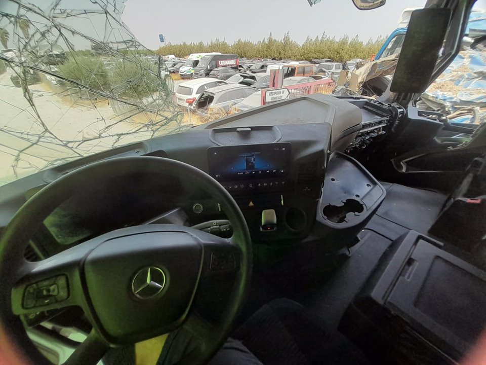 MERCEDES-BENZ ACTROS 5 S/M-FAHRERHAUS 2-ACHSER BM 963 Fg 18xx 4x2 L OM471 M ClassicSpace, 2,30 m., Túnel 170 mm Motor 12,8 Ltr. - 375 kW R6 Diesel (OM 471)