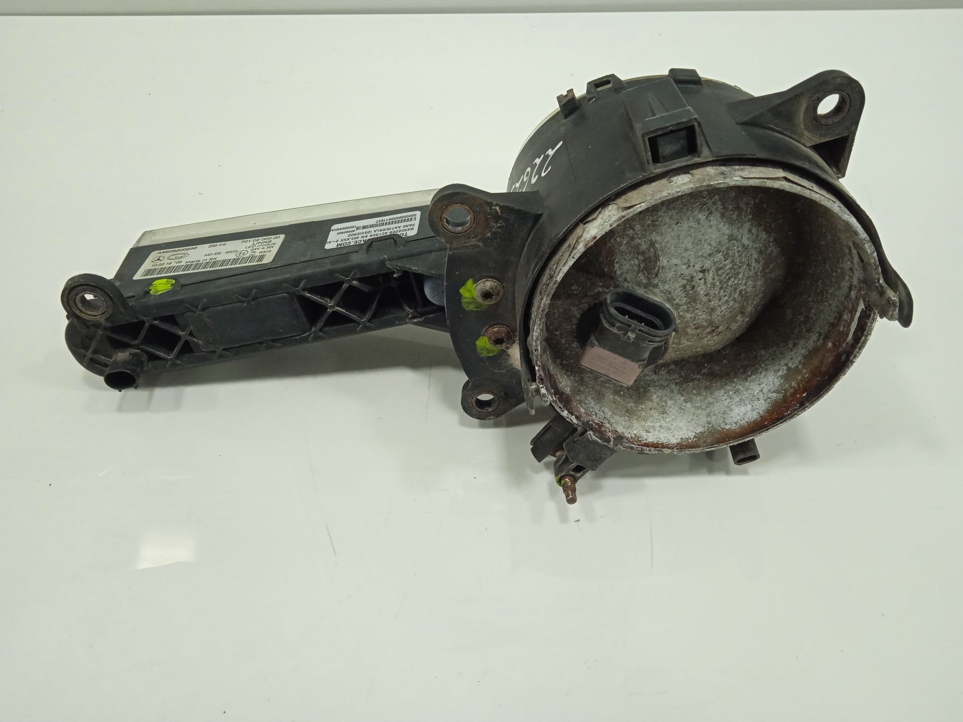FARO ANTINIEBLA IZQUIERDO MERCEDES-BENZ ACTROS BM 963.XXX 2-ACHSER 18XX 4x2 Sattelzugmaschine L BigSpace