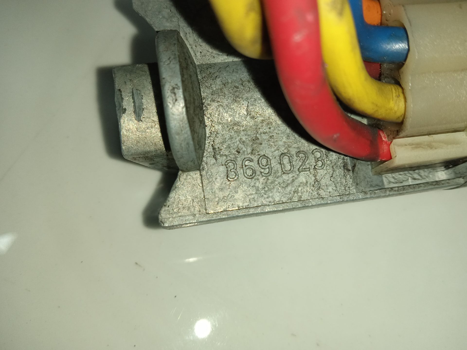ANTIRROBO / LLAVE CONTACTO PEUGEOT 106 (S1) Kid