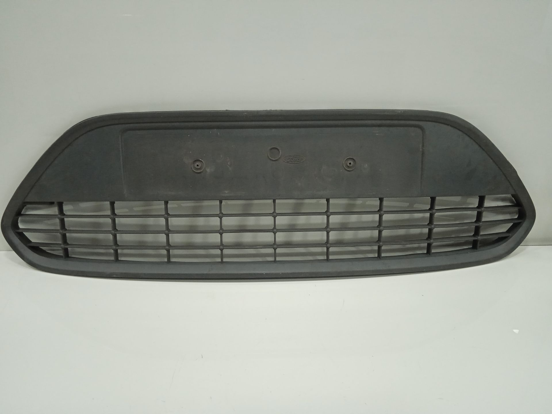 REJILLA PARAGOLPES CENTRAL FORD FOCUS LIM. (CB4) Business