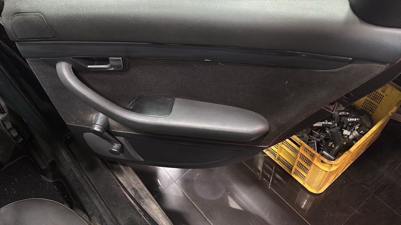 AUDI A4 AVANT (8E) 2.0 Motor 2,0 Ltr. - 96 kW 20V CAT (ALT)