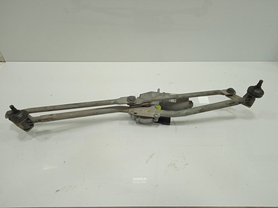 MOTOR LIMPIA DELANTERO MERCEDES-BENZ SPRINTER 02.00 -> COMBI 208  CDI   (901.6/902.671-672)