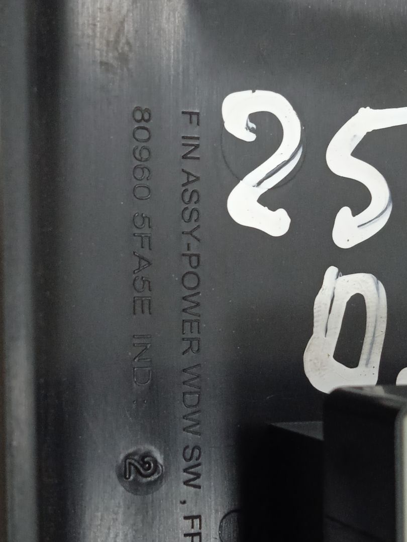 MANDO ELEVALUNAS DELANTERO DERECHO NISSAN MICRA V (K14) Acenta