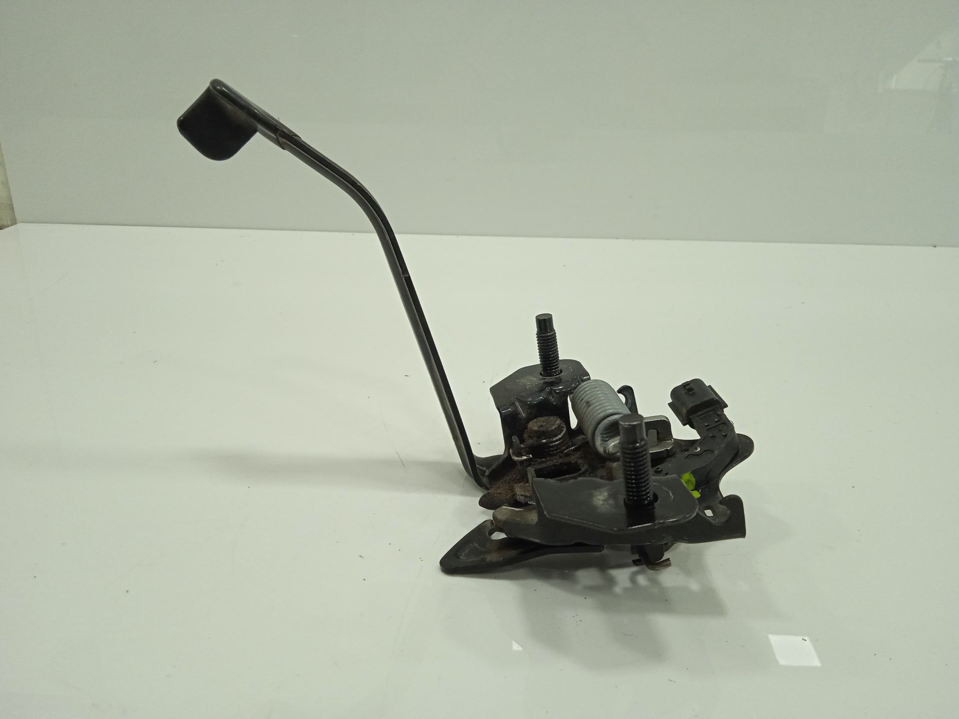 CERRADURA CAPO NISSAN MICRA V (K14) Acenta