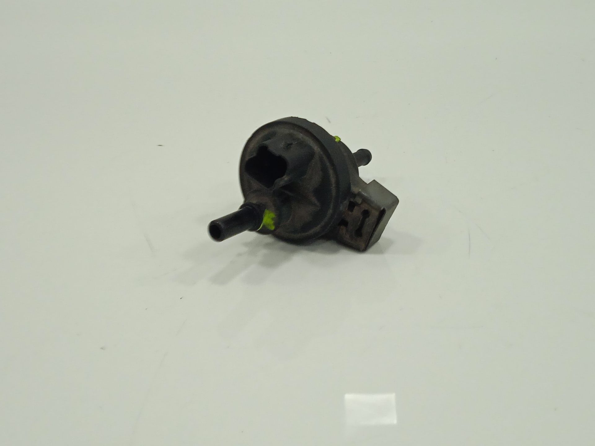 VALVULA DE VACIO NISSAN MICRA V (K14) Acenta