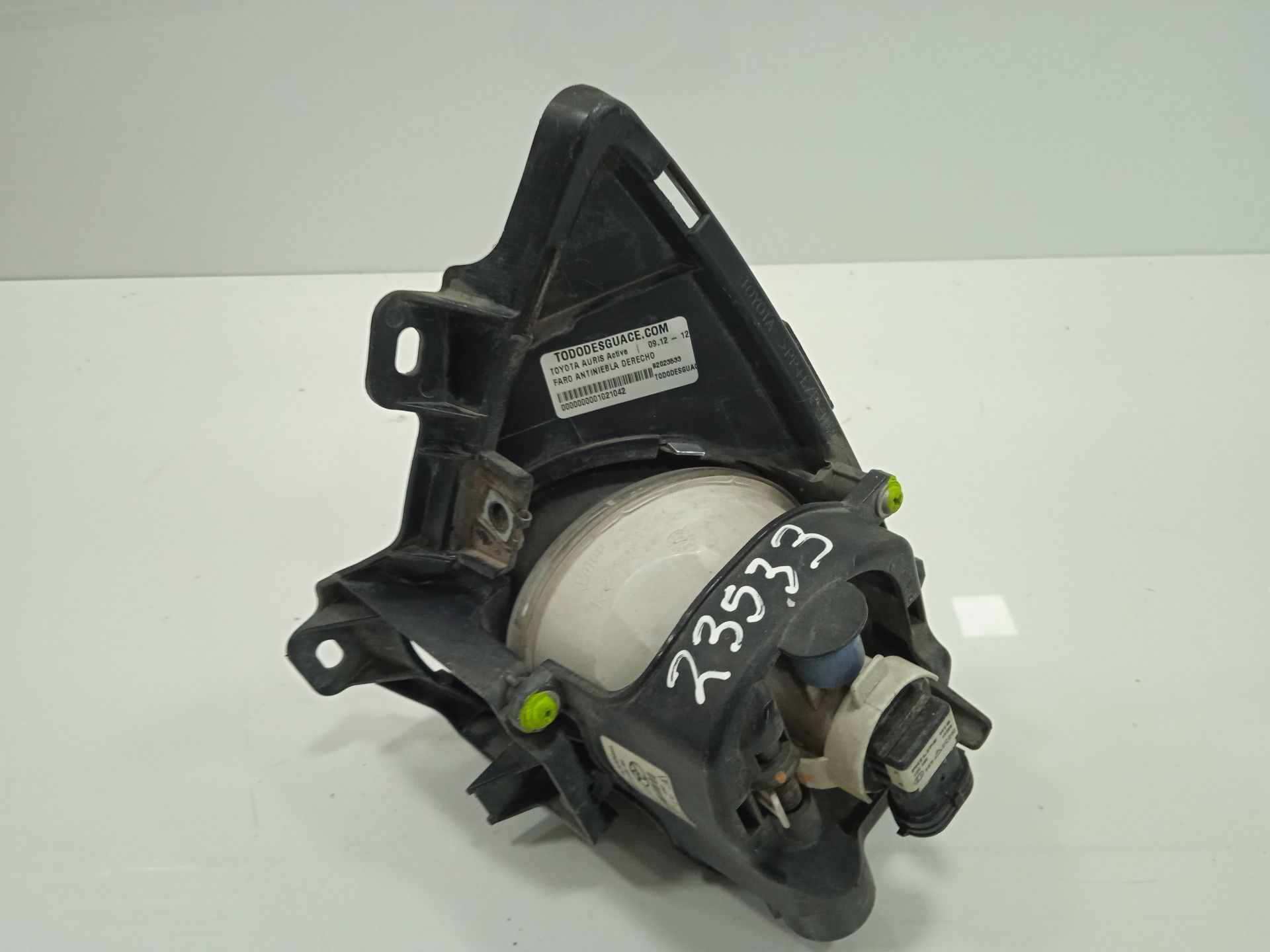 FARO ANTINIEBLA DERECHO TOYOTA AURIS Active