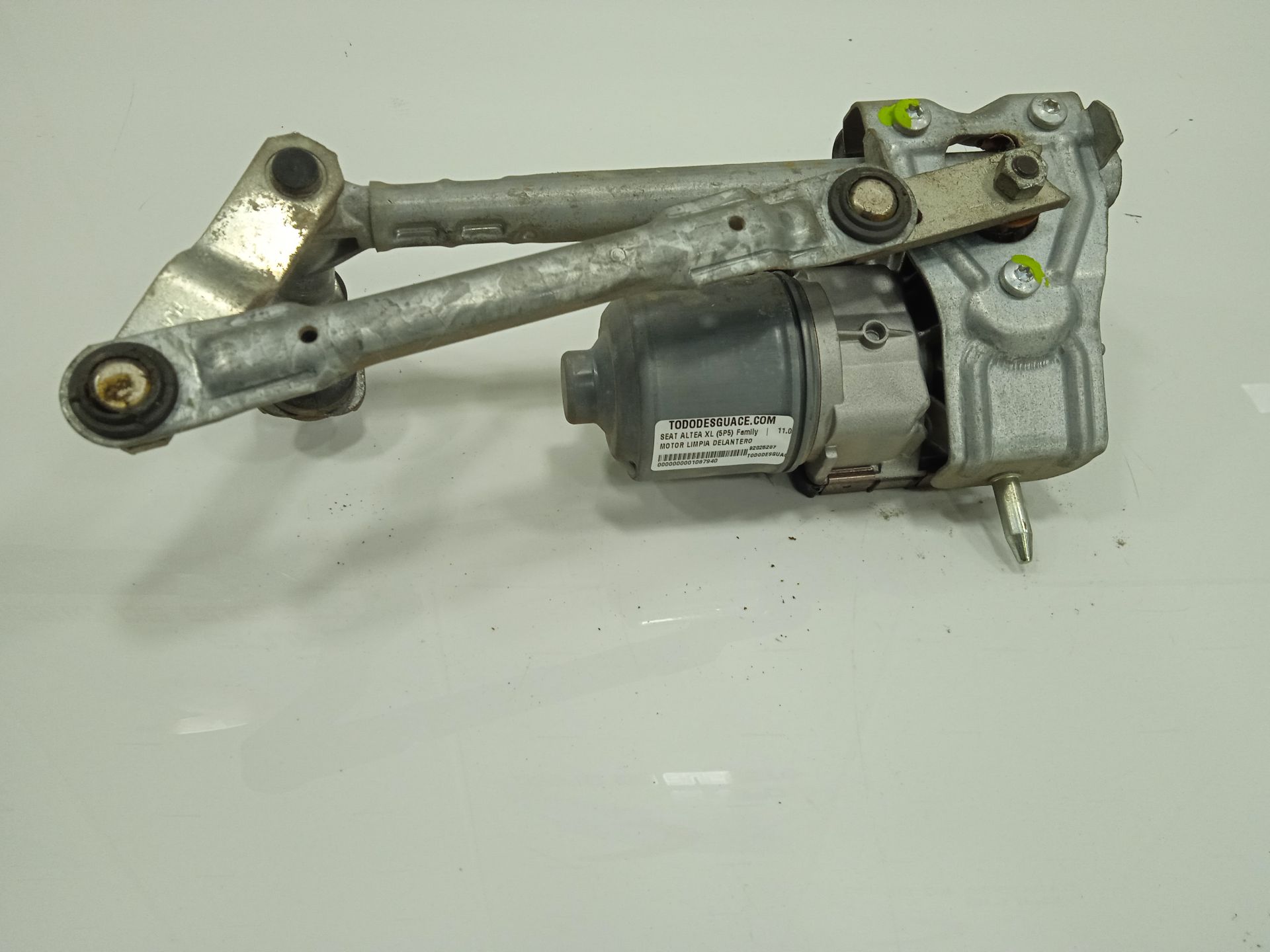 MOTOR LIMPIA DELANTERO foto 2