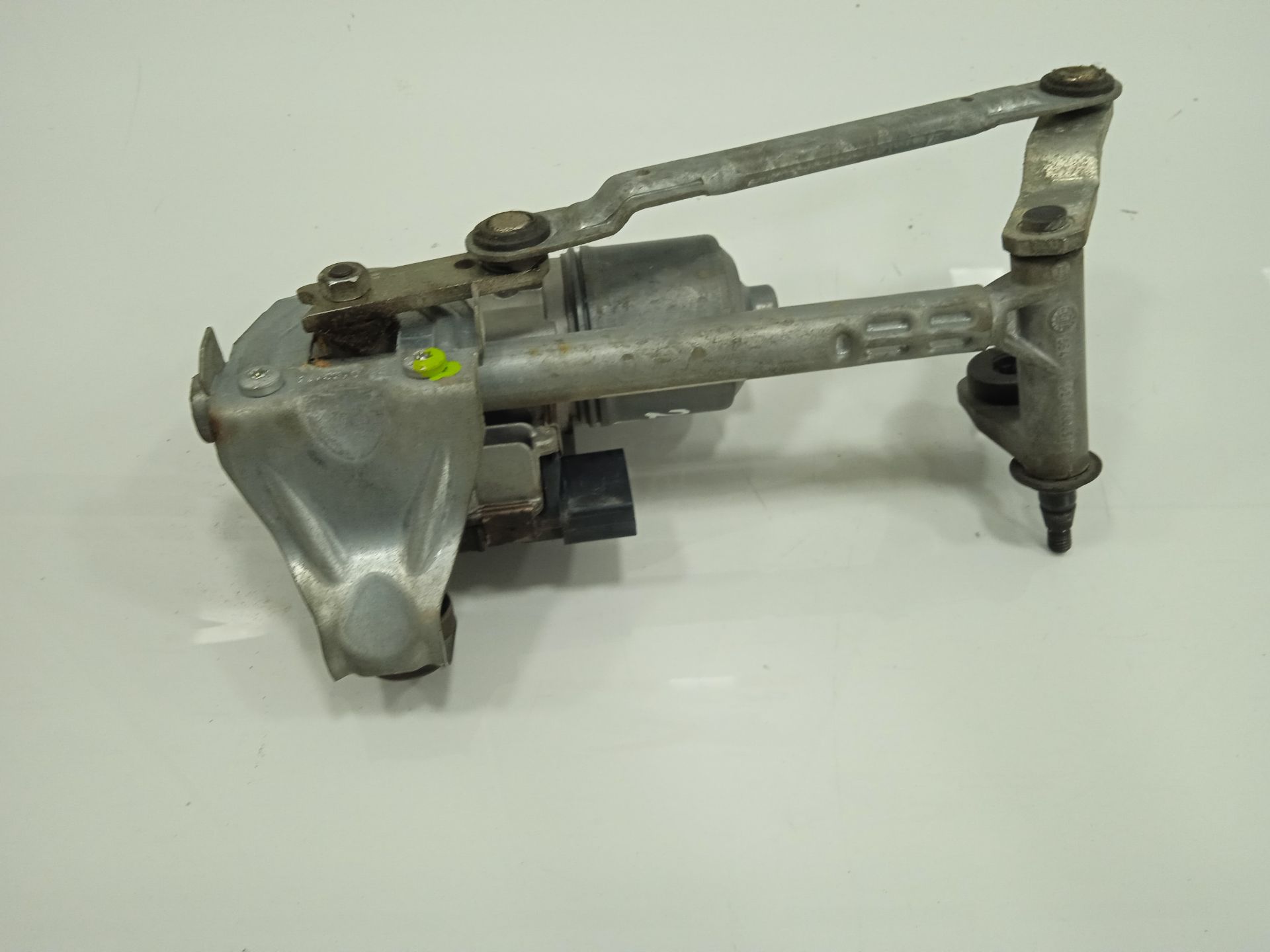 MOTOR LIMPIA DELANTERO foto 3
