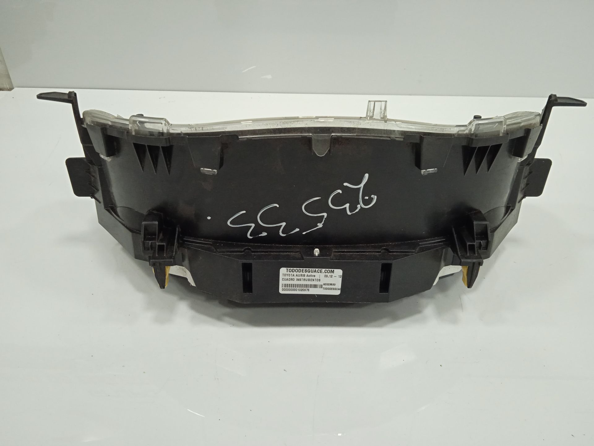 CUADRO INSTRUMENTOS TOYOTA AURIS Active