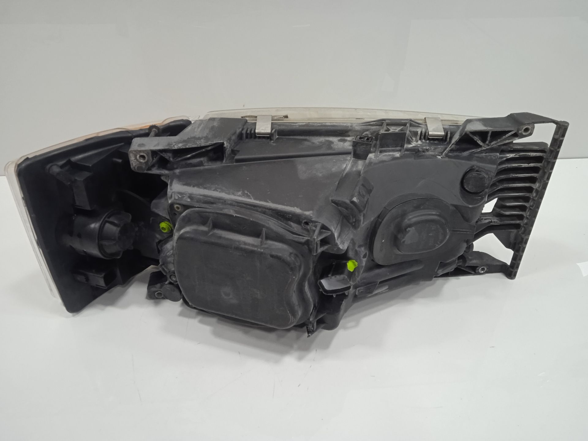 FARO DERECHO SCANIA SERIE P/G/R (L-CLASE) *