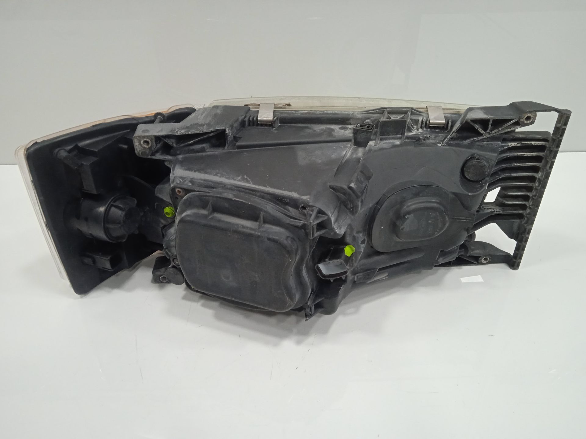 FARO DERECHO SCANIA SERIE P/G/R (L-CLASE) *