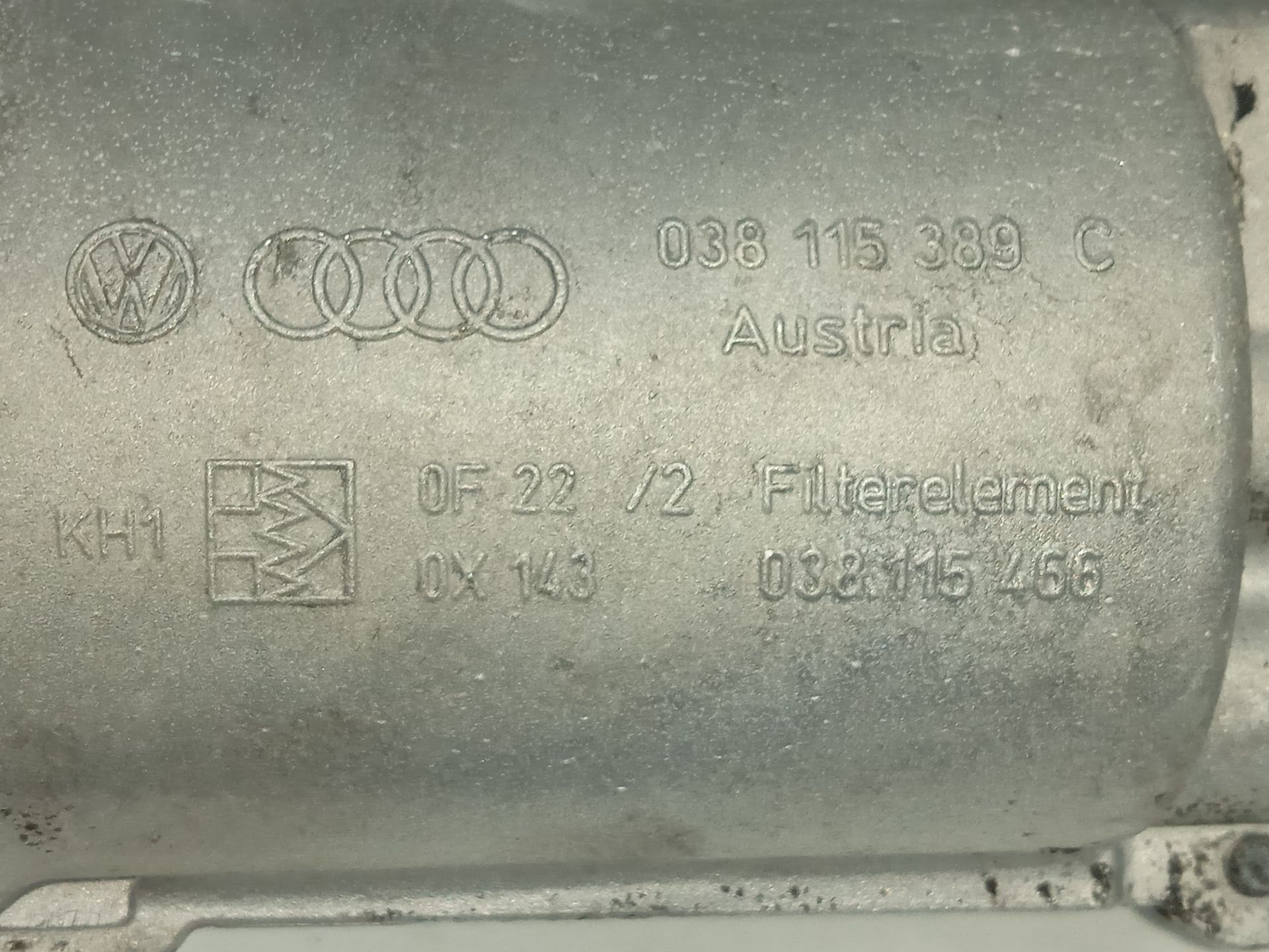 SOPORTE ENFRIADOR ACEITE MOTOR VOLKSWAGEN PASSAT BERLINA (3B3) Edition
