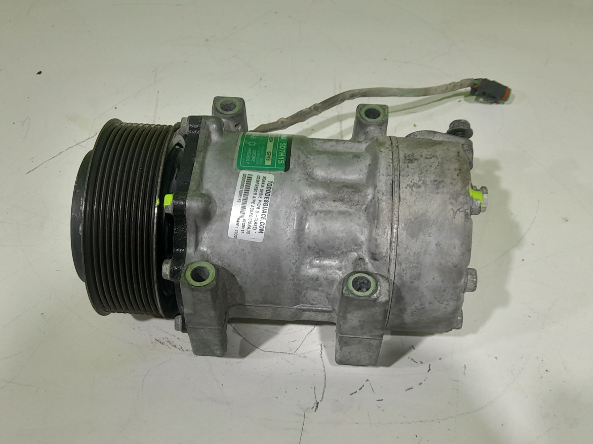 COMPRESOR AIRE ACONDICIONADO SCANIA SERIE P/G/R (L-CLASE) *