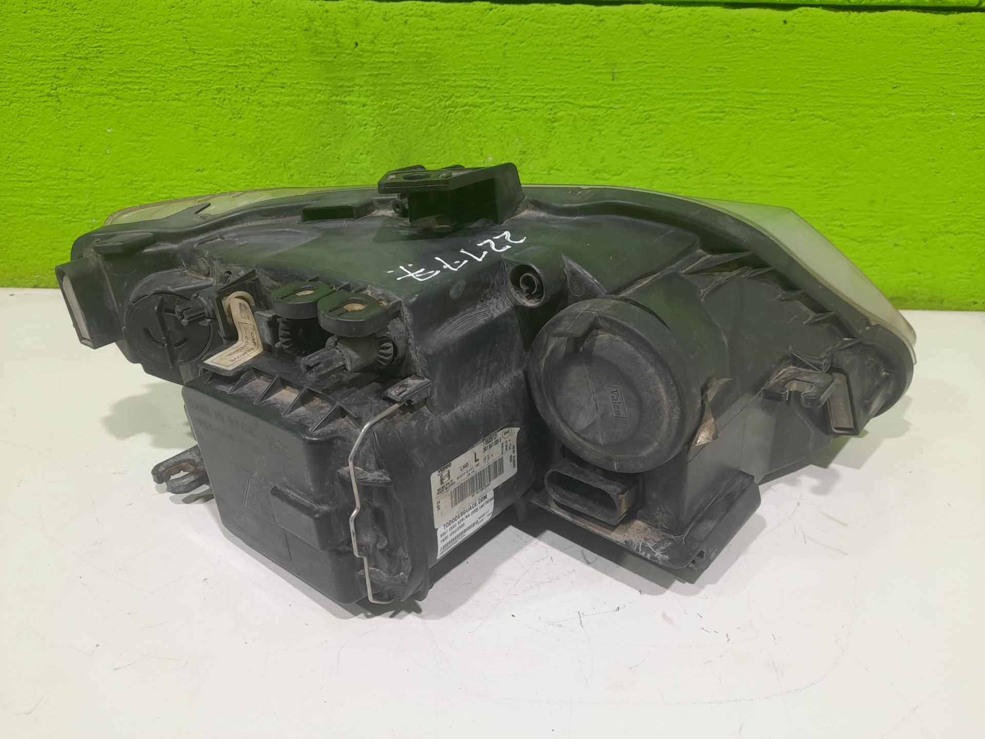 FARO IZQUIERDO SEAT EXEO BERLINA (3R2) Last Edition   |   06.13 - 12.13