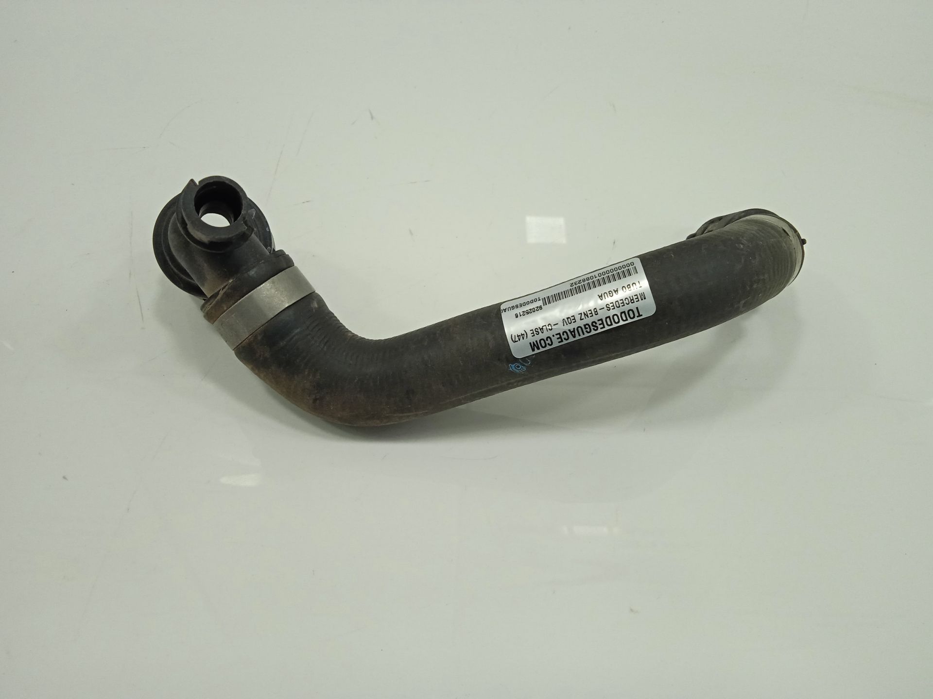 TUBO AGUA MERCEDES-BENZ EQV -CLASE (447) *