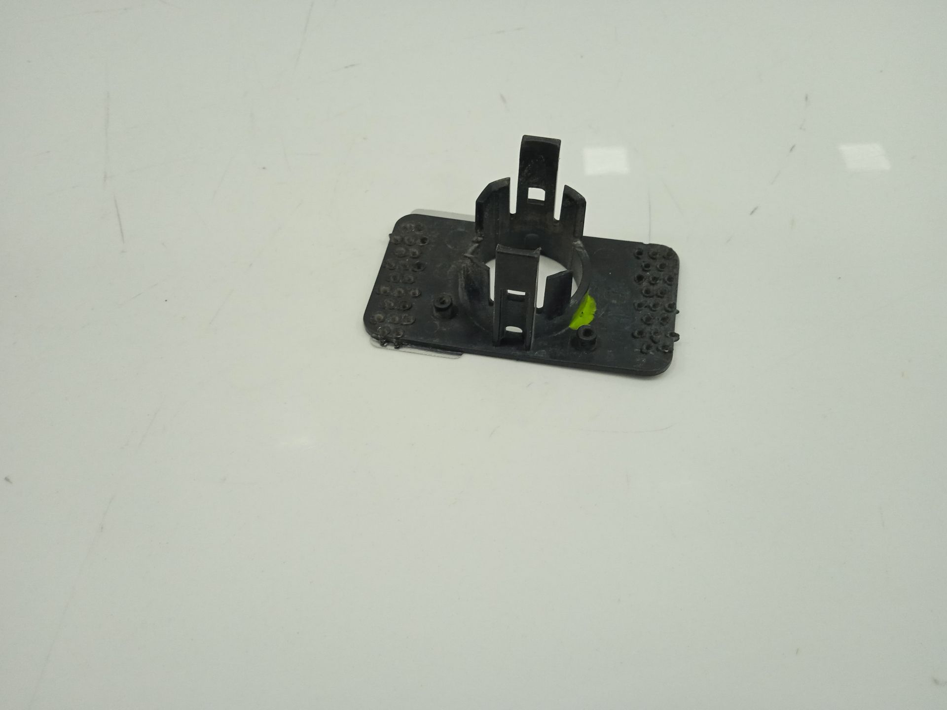 SOPORTE MERCEDES-BENZ EQV -CLASE (447) *