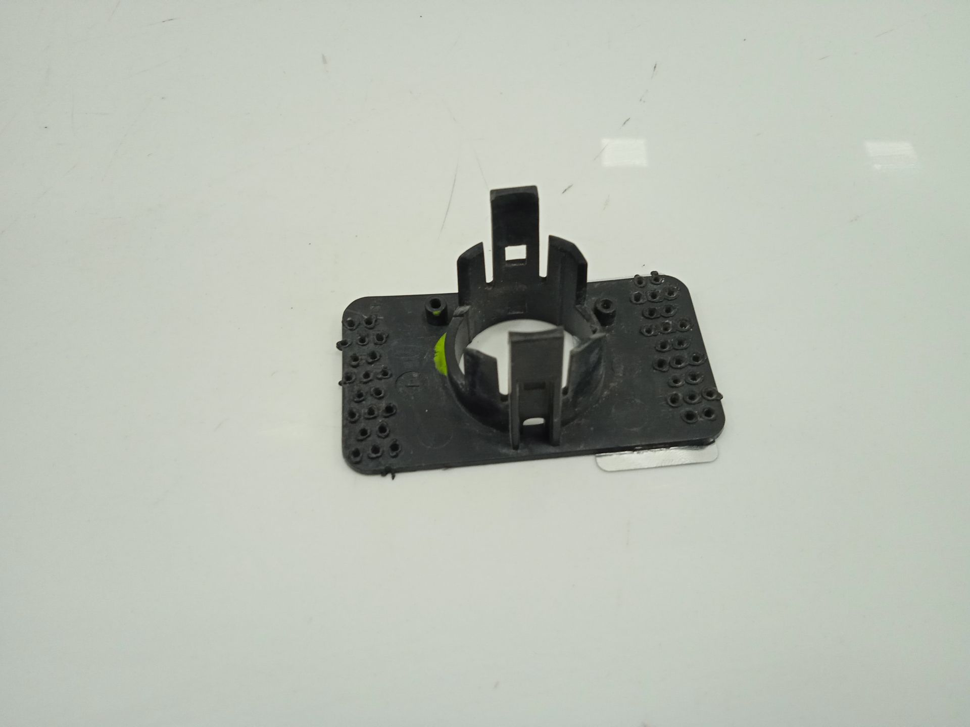 SOPORTE MERCEDES-BENZ EQV -CLASE (447) *