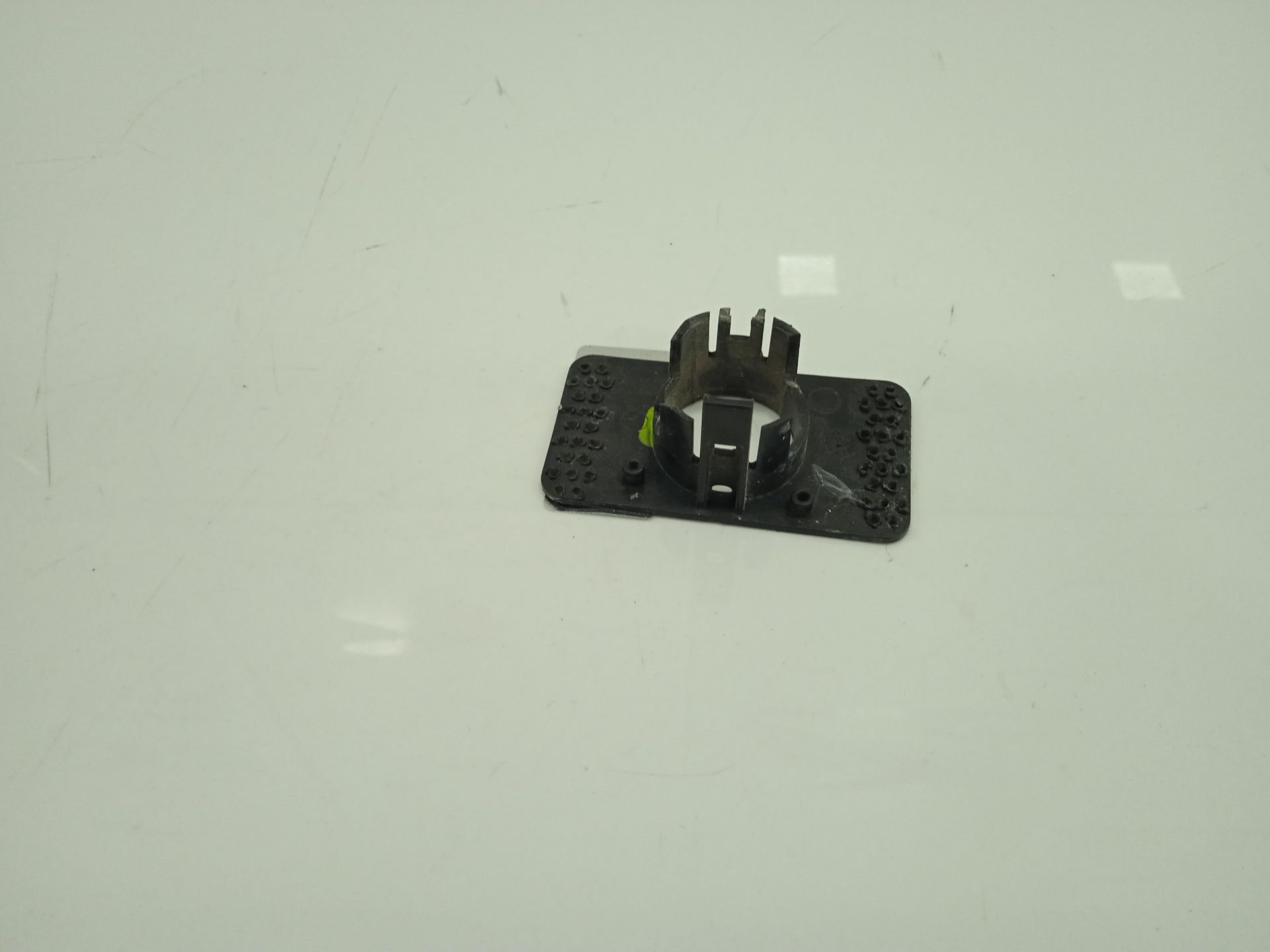 SOPORTE MERCEDES-BENZ EQV -CLASE (447) *