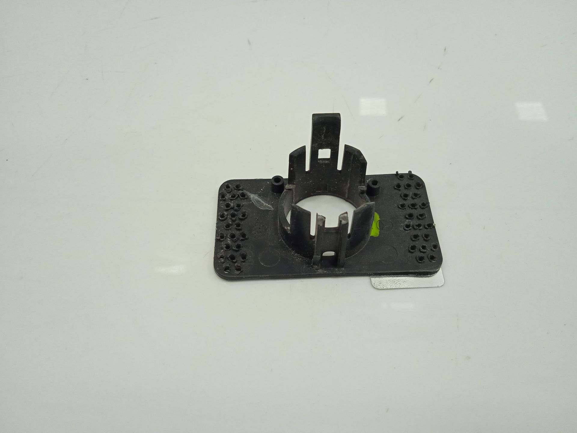 SOPORTE MERCEDES-BENZ EQV -CLASE (447) *