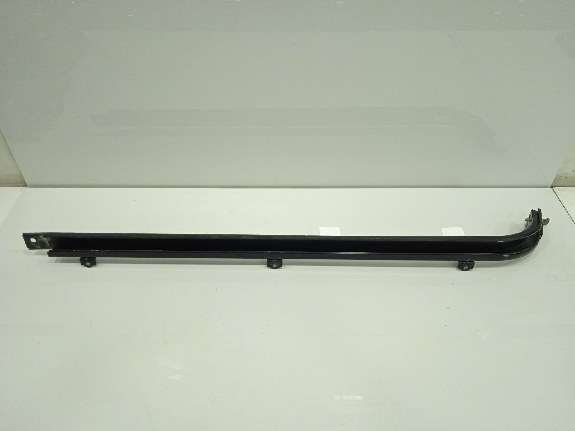 SOPORTE GUIA PUERTA CORREDERA MERCEDES-BENZ EQV -CLASE (447) *