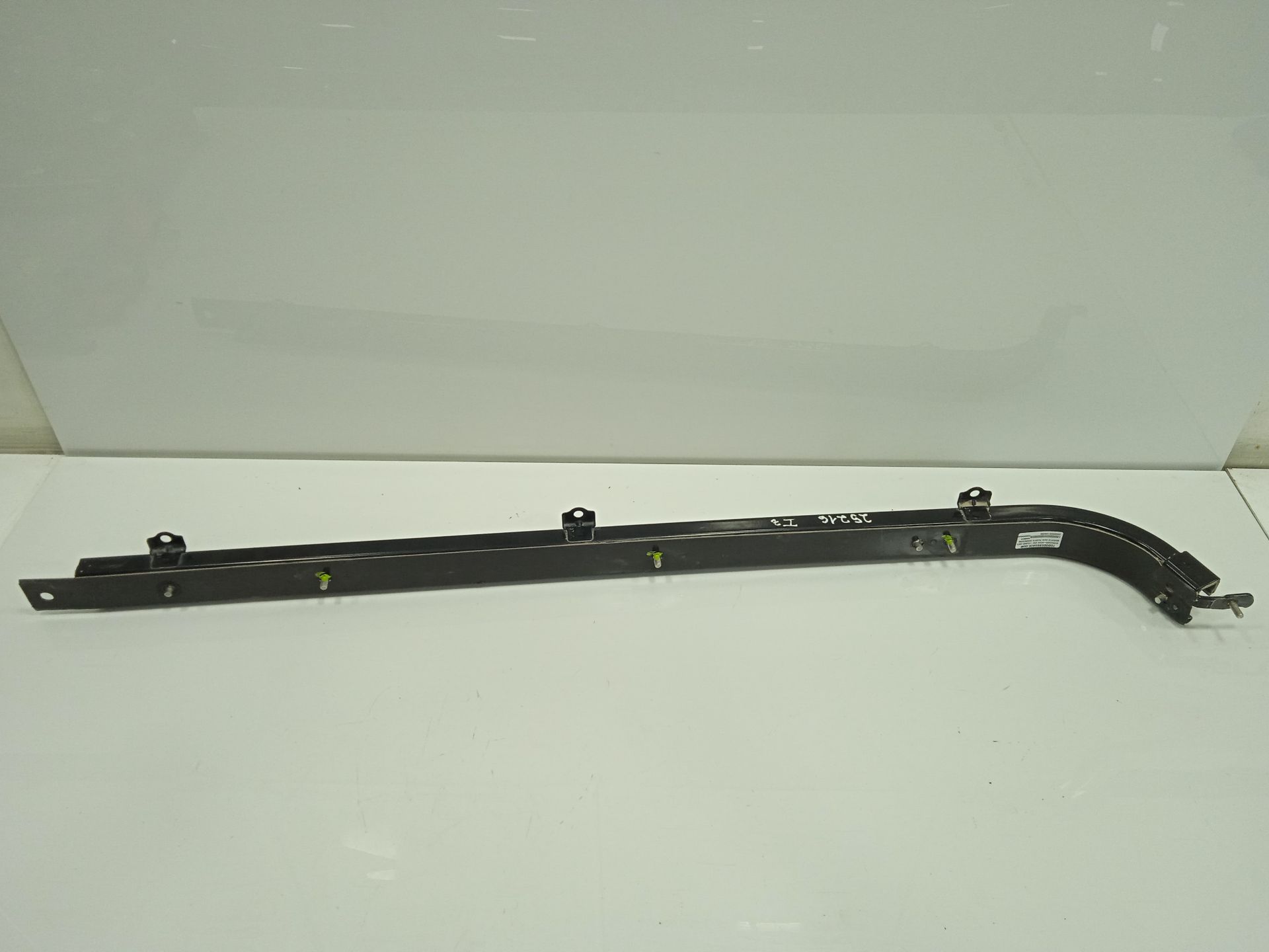 SOPORTE GUIA PUERTA CORREDERA MERCEDES-BENZ EQV -CLASE (447) *