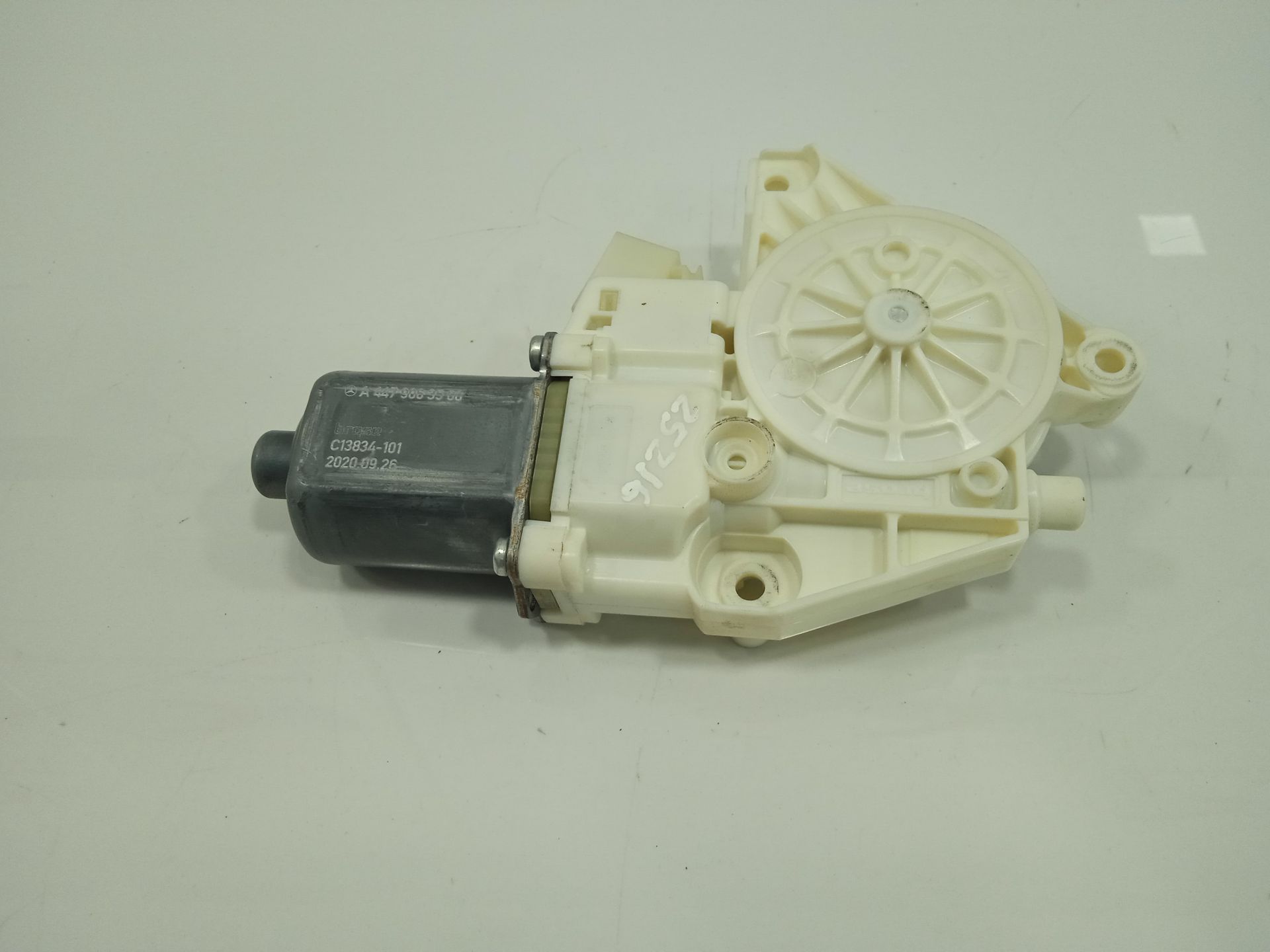MOTOR ELEVALUNAS DELANTERO IZQUIERDO foto 4