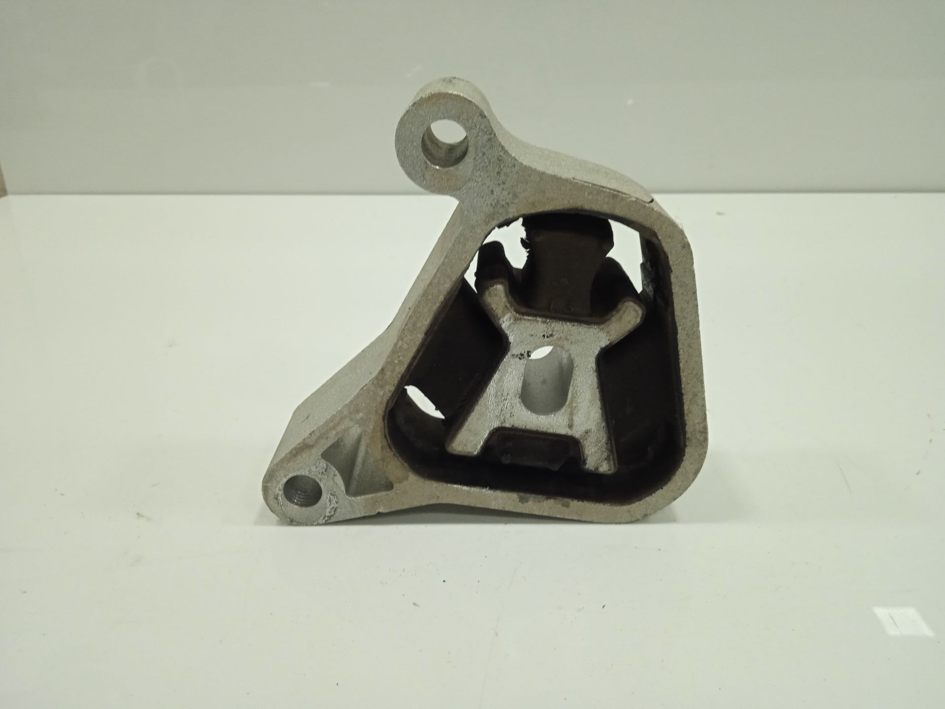 SOPORTE MOTOR foto 2