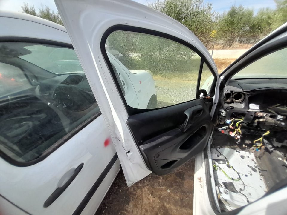 PUERTA DELANTERA IZQUIERDA CITROEN BERLINGO CUADRO L1