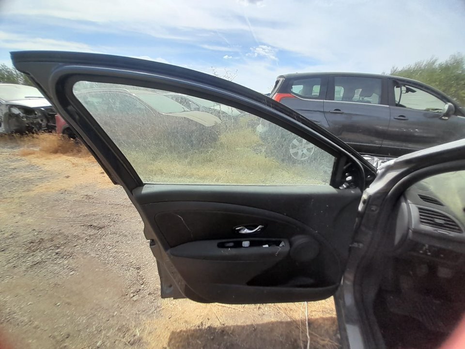 PUERTA DELANTERA IZQUIERDA RENAULT MEGANE III BERLINA 5 P Dynamique
