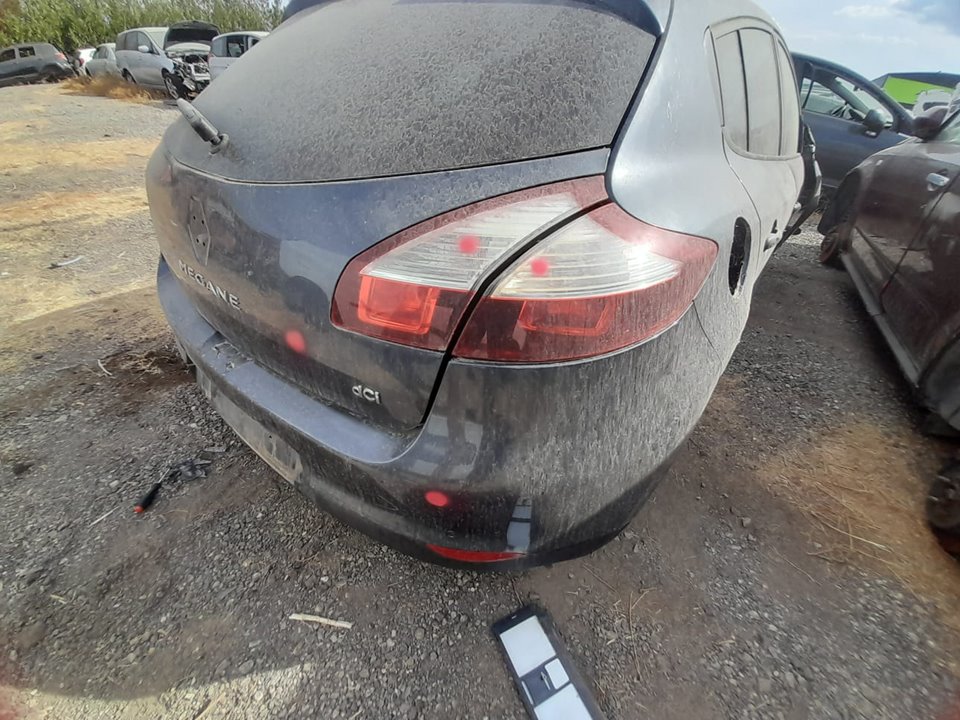 PORTON TRASERO RENAULT MEGANE III BERLINA 5 P Dynamique