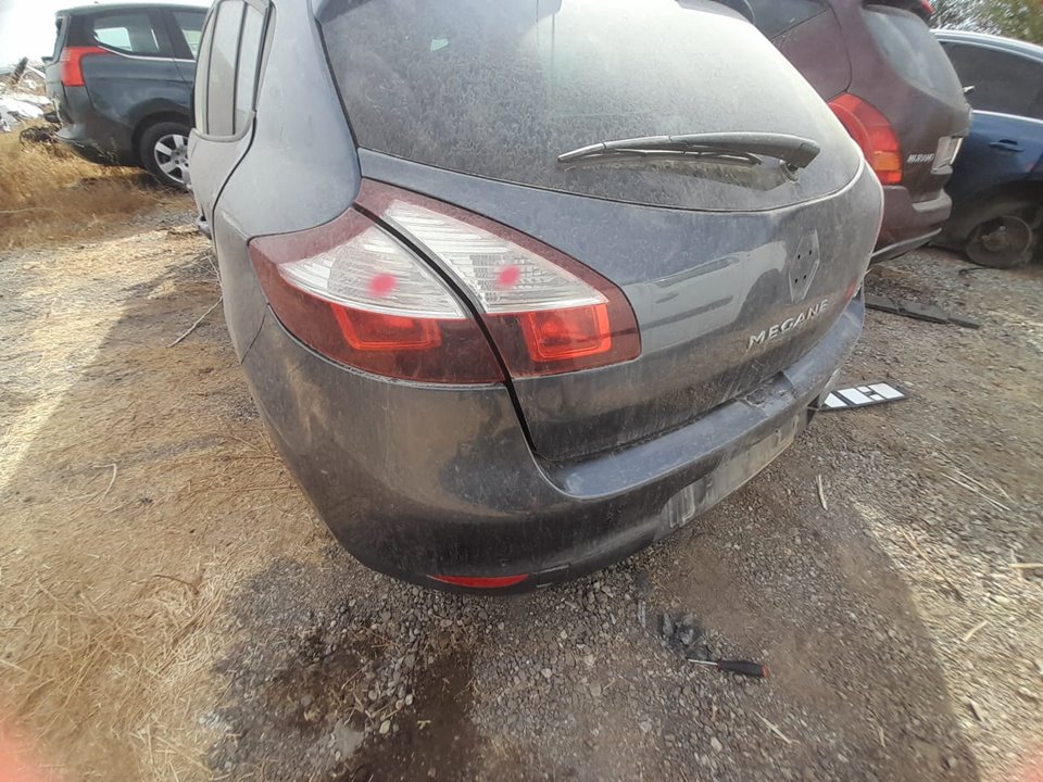 PORTON TRASERO RENAULT MEGANE III BERLINA 5 P Dynamique