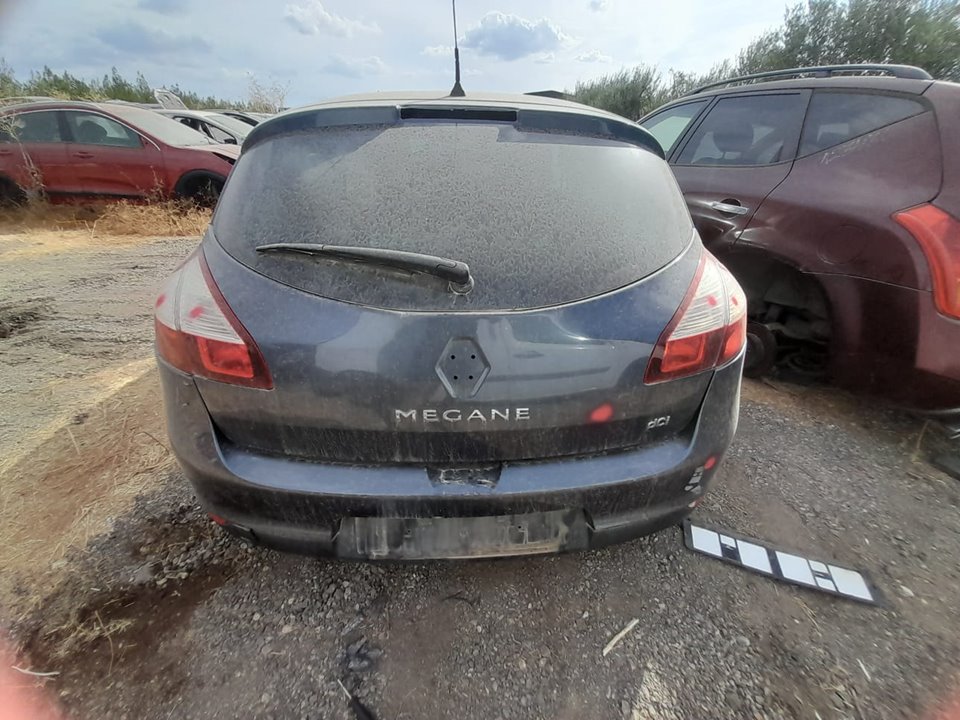 PORTON TRASERO RENAULT MEGANE III BERLINA 5 P Dynamique