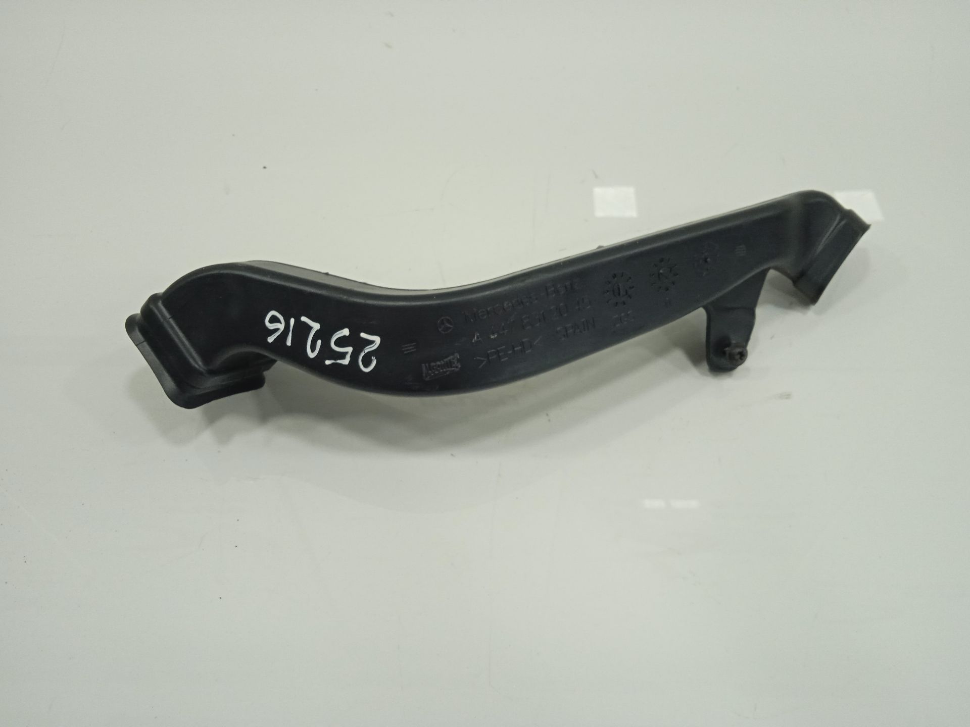 TUBO DE AIRE MERCEDES-BENZ EQV -CLASE (447) *