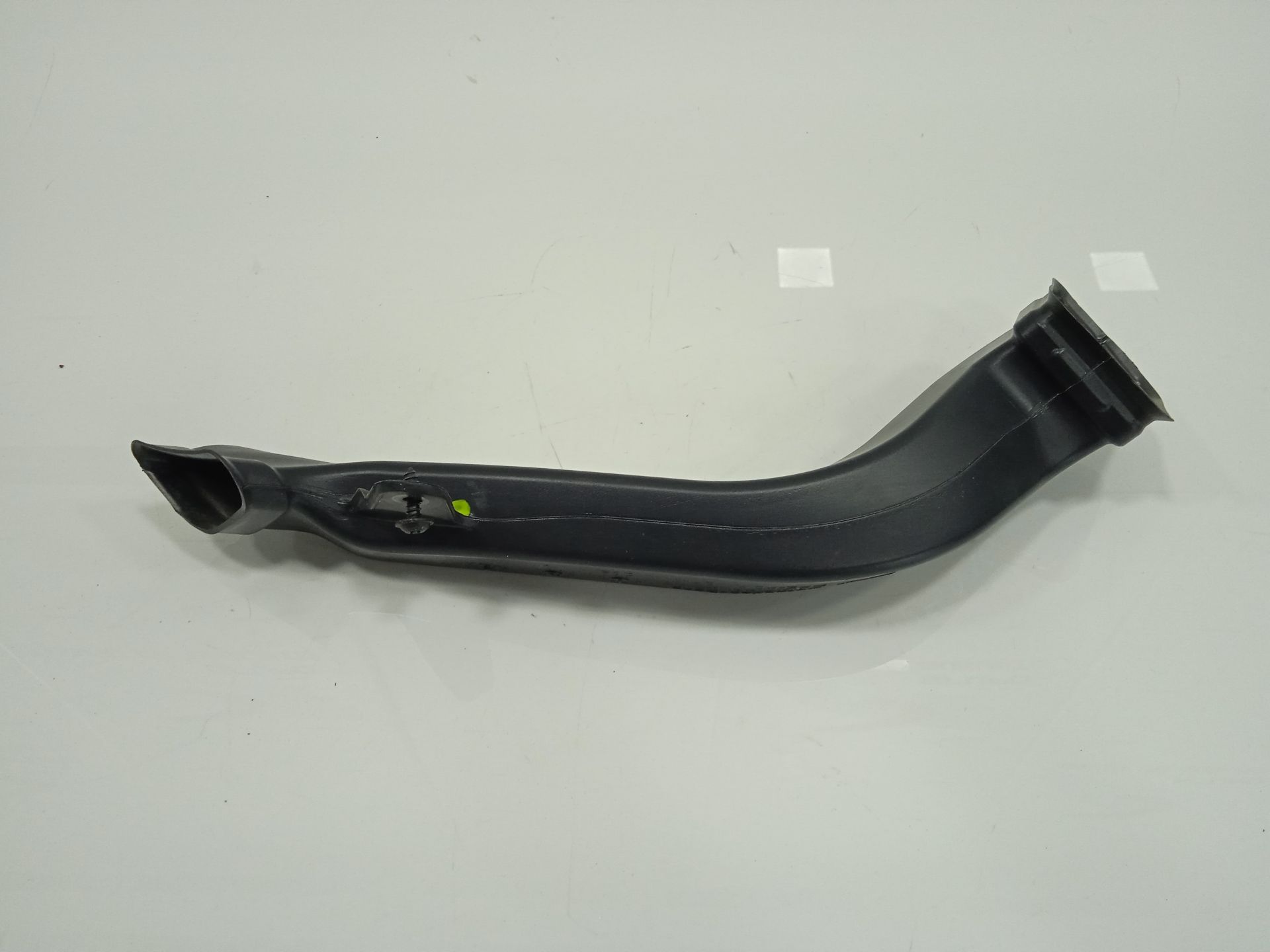 TUBO DE AIRE MERCEDES-BENZ EQV -CLASE (447) *