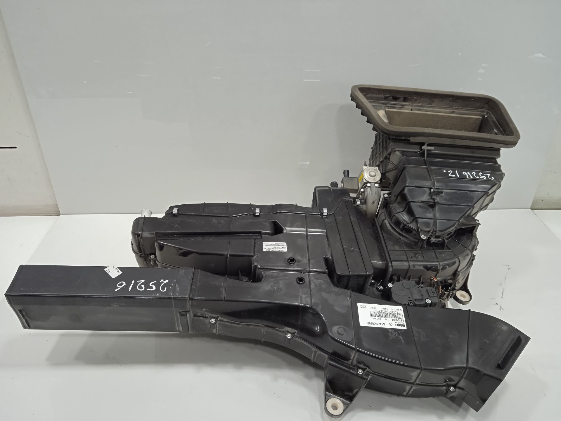 MUEBLE CALEFACION MERCEDES-BENZ EQV -CLASE (447) *