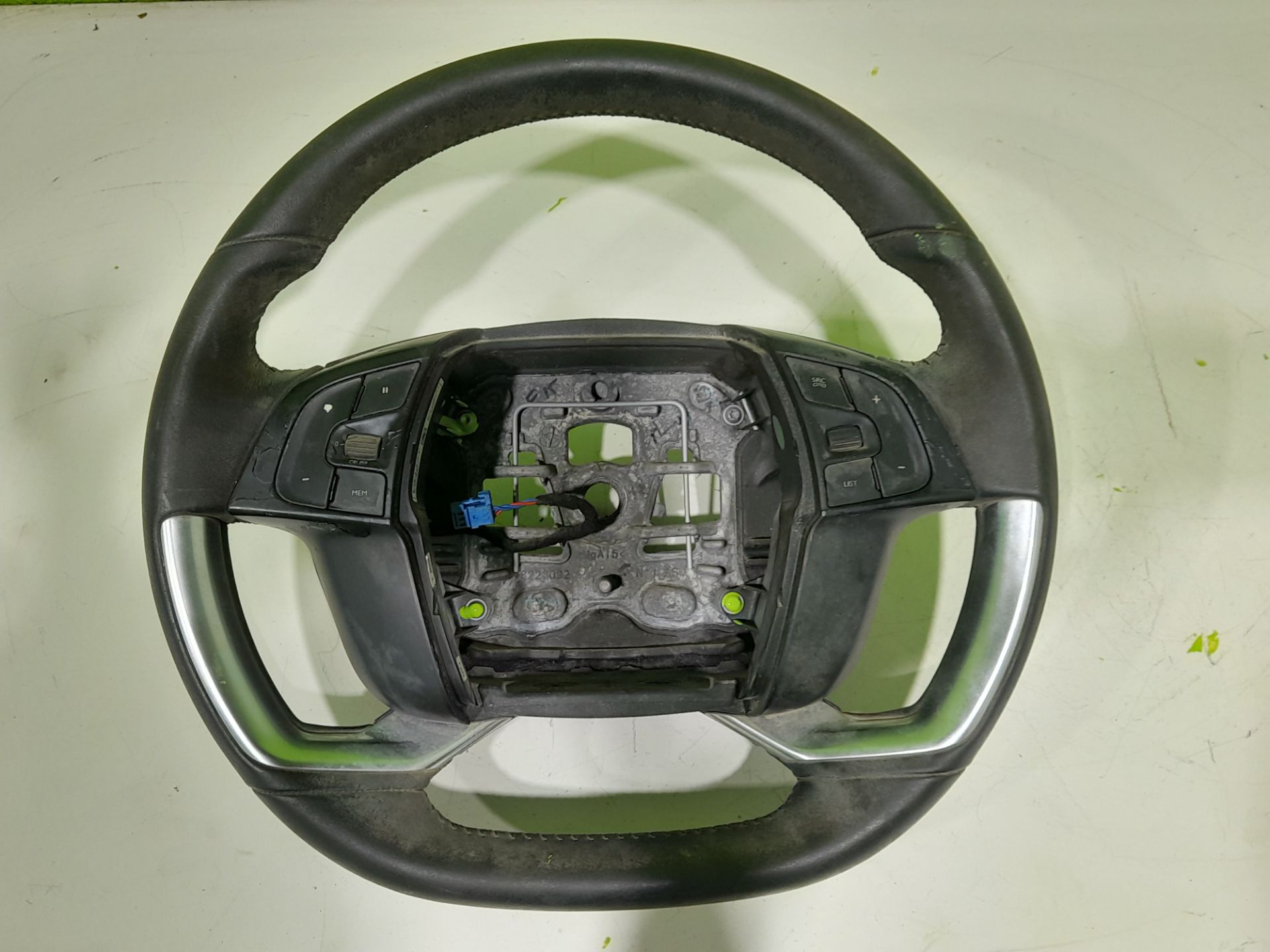 VOLANTE CITROEN C4 PICASSO Business Class   |   02.15 - 12.15