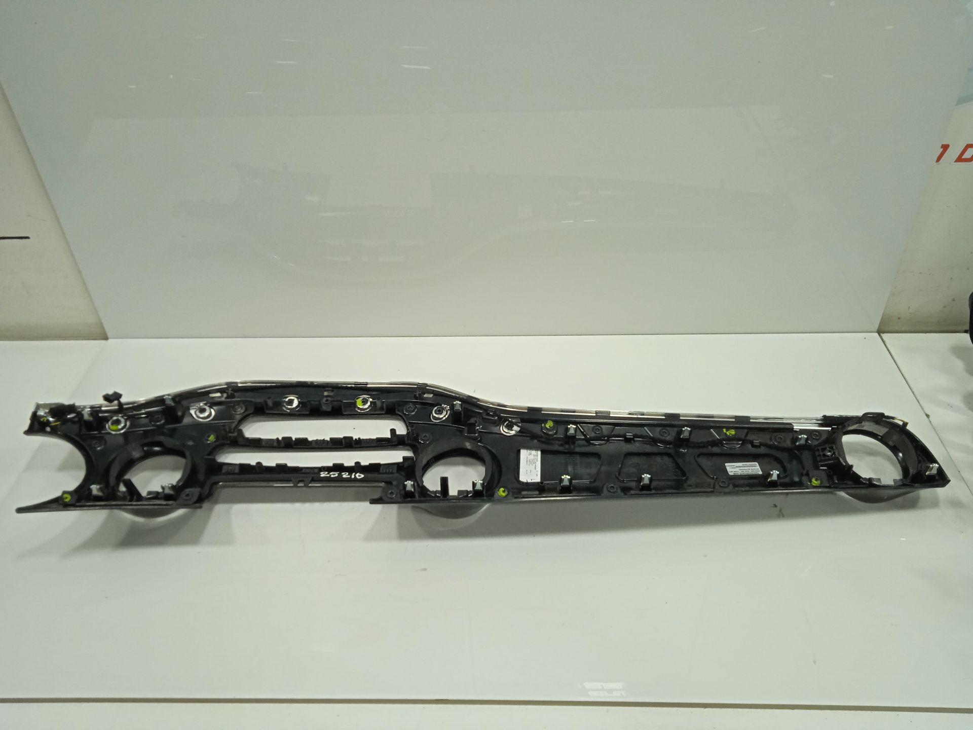 MOLDURA SALPICADERO MERCEDES-BENZ EQV -CLASE (447) *
