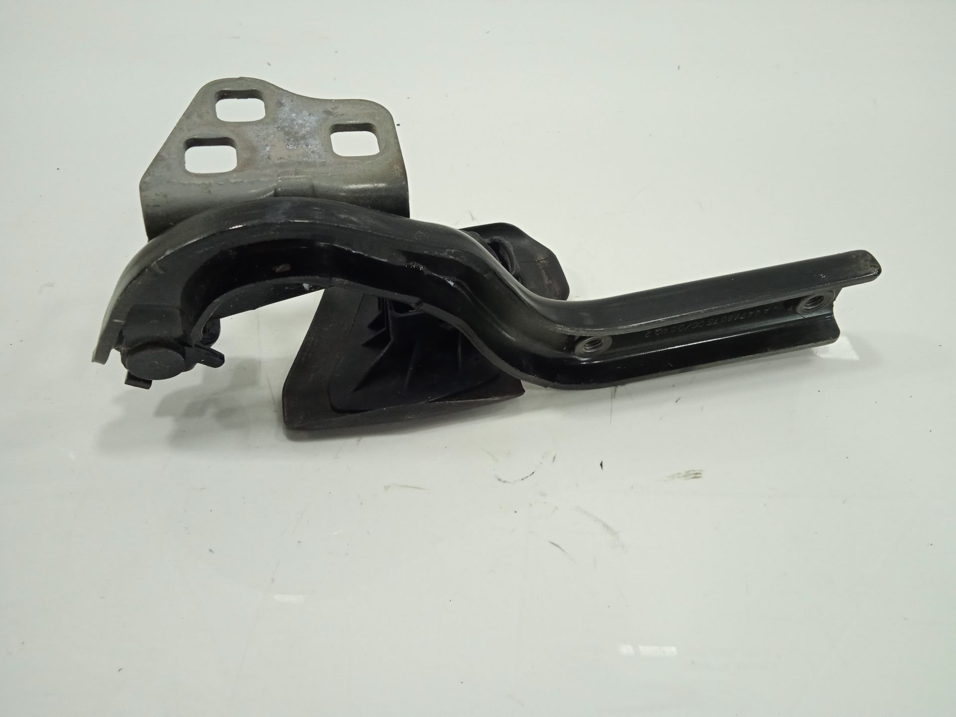 BISAGRA CAPOT IZQUIERDA MERCEDES-BENZ EQV -CLASE (447) *