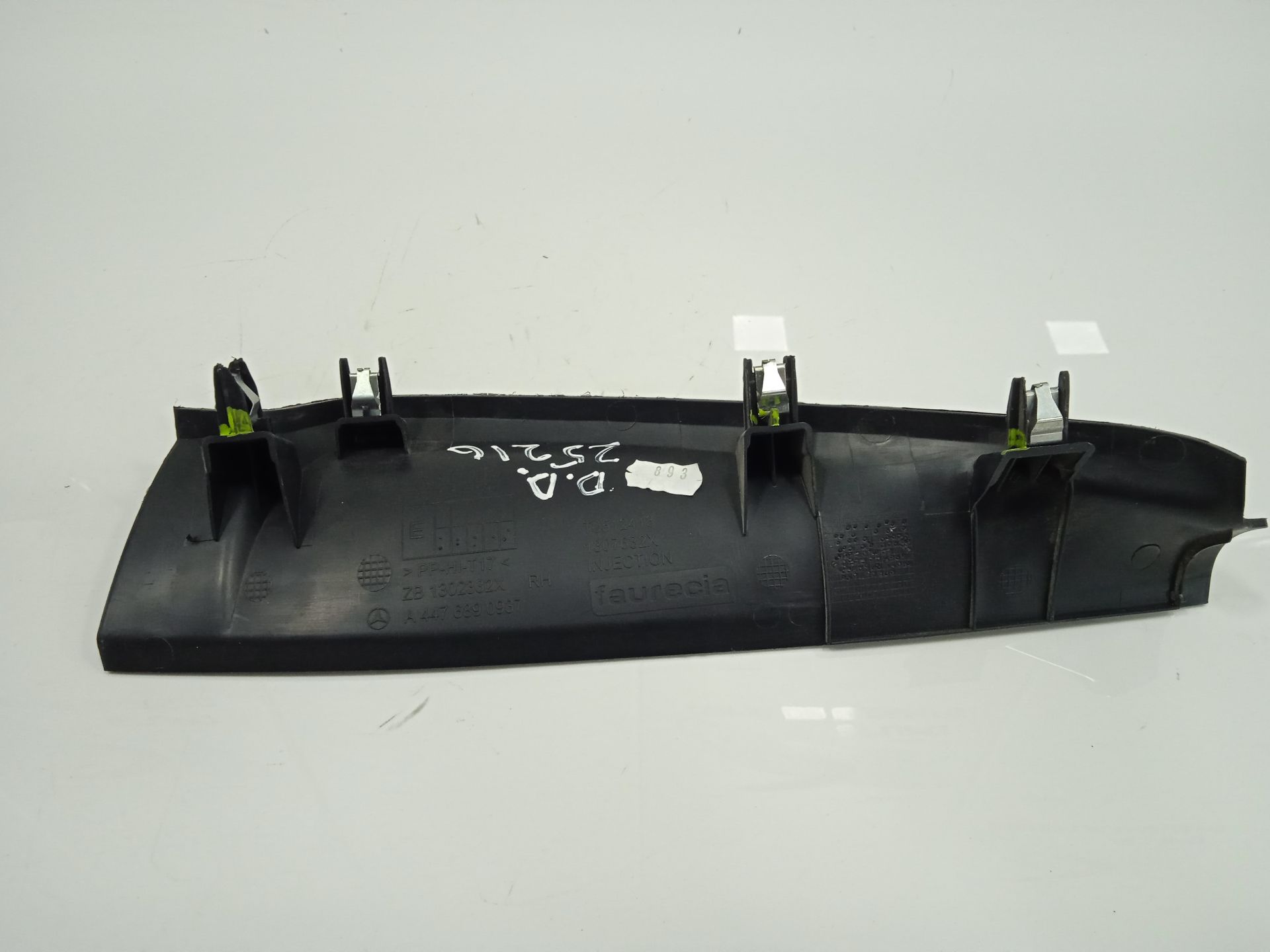 MOLDURA INTERIOR MERCEDES-BENZ EQV -CLASE (447) *