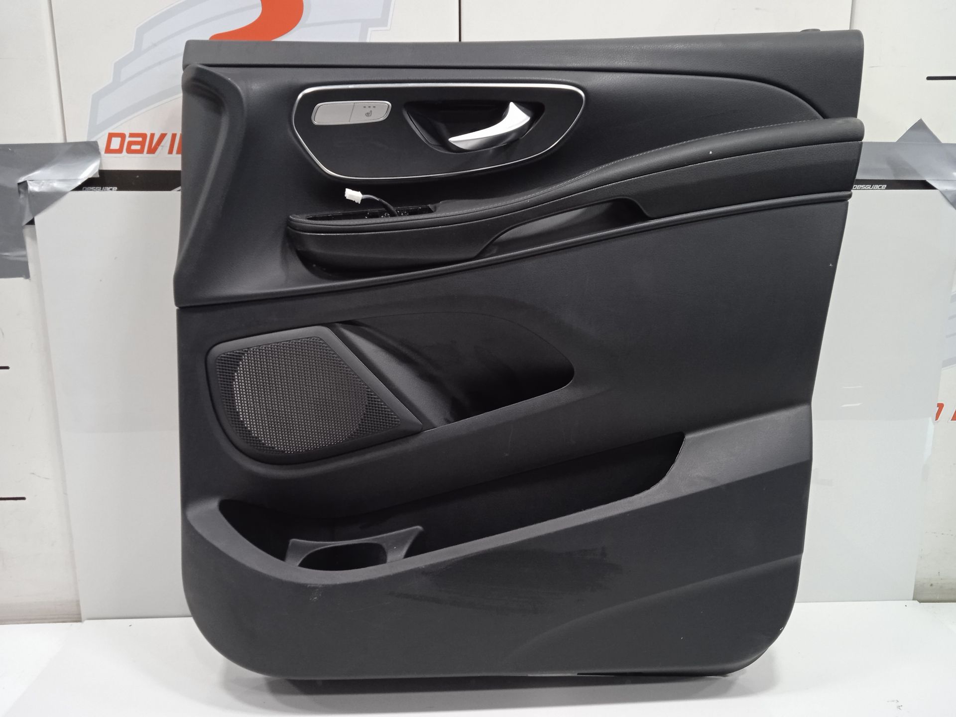 PAÑO PUERTA DELANTERO DERECHO MERCEDES-BENZ EQV -CLASE (447) *
