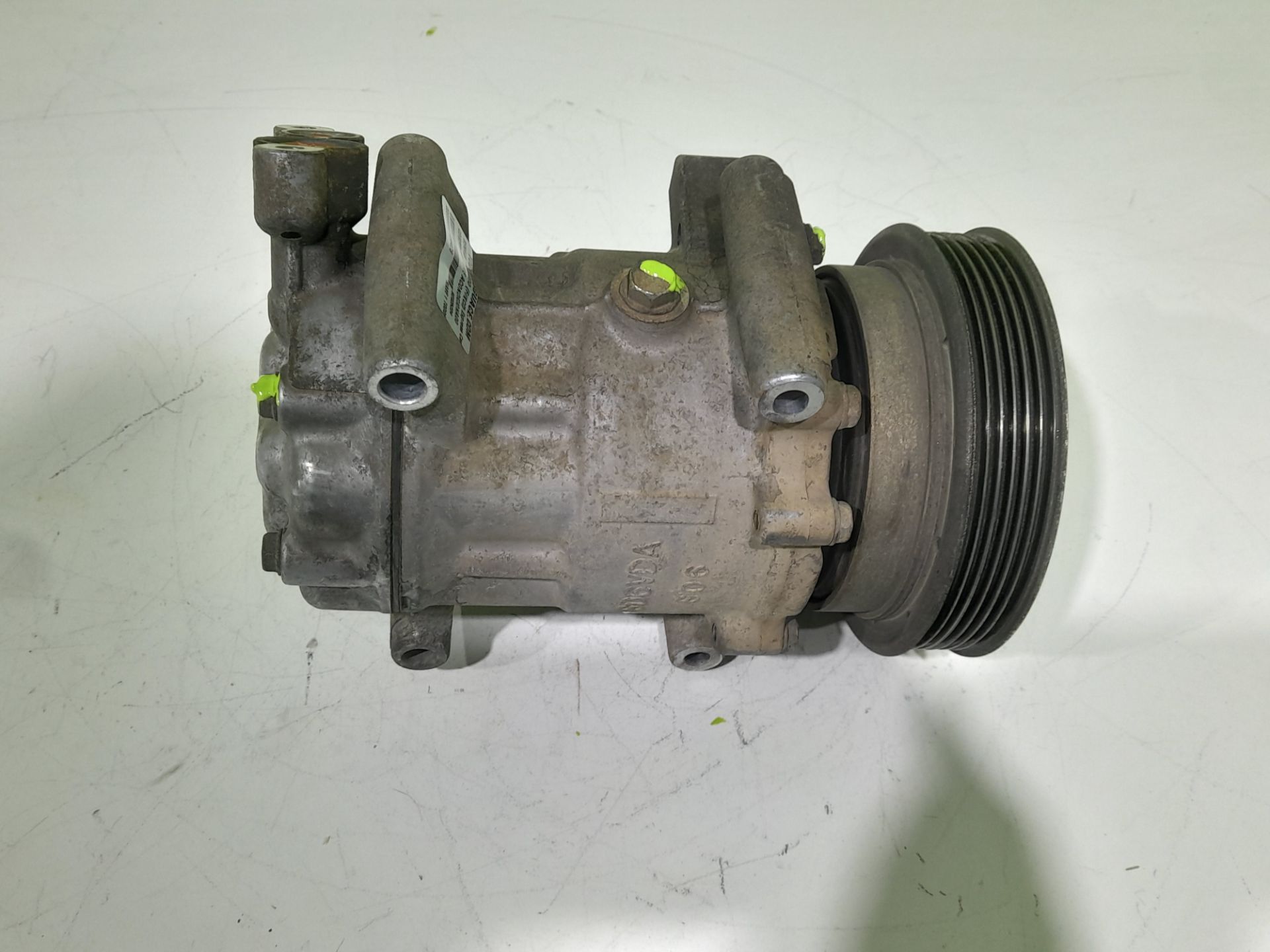 COMPRESOR AIRE ACONDICIONADO RENAULT KANGOO (F/KC0) Express Campus