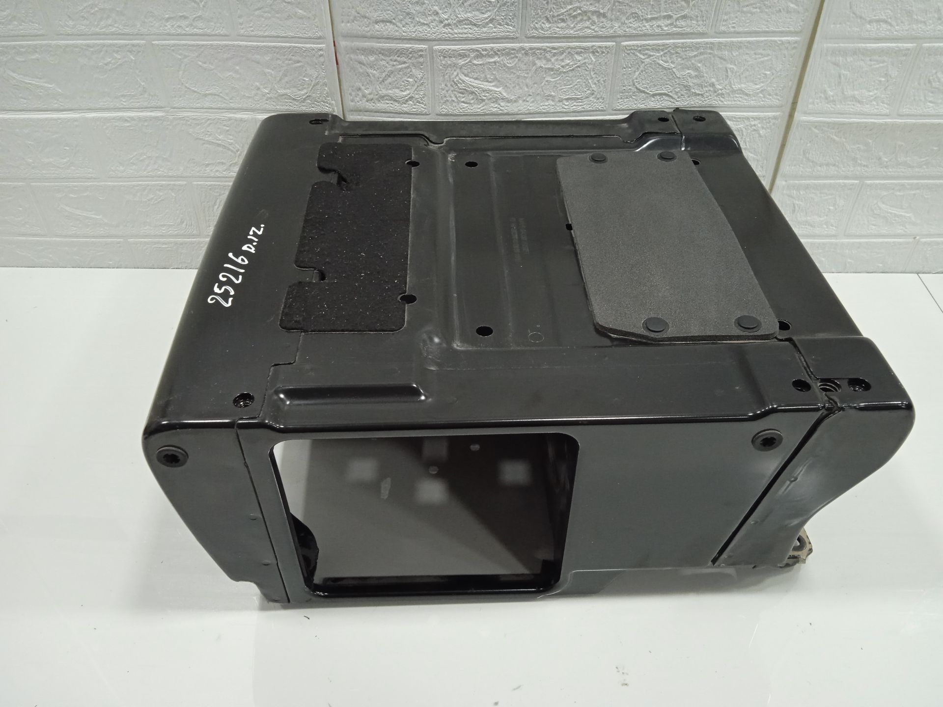SOPORTE MERCEDES-BENZ EQV -CLASE (447) *